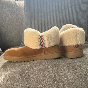 UGG Classic Ultra Mini Boots- Women’s Size 7